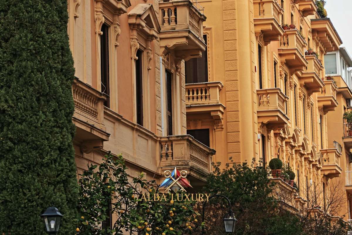 Апартаменты Via Antonio Gramsci, Италия, 400 м² - фото 1