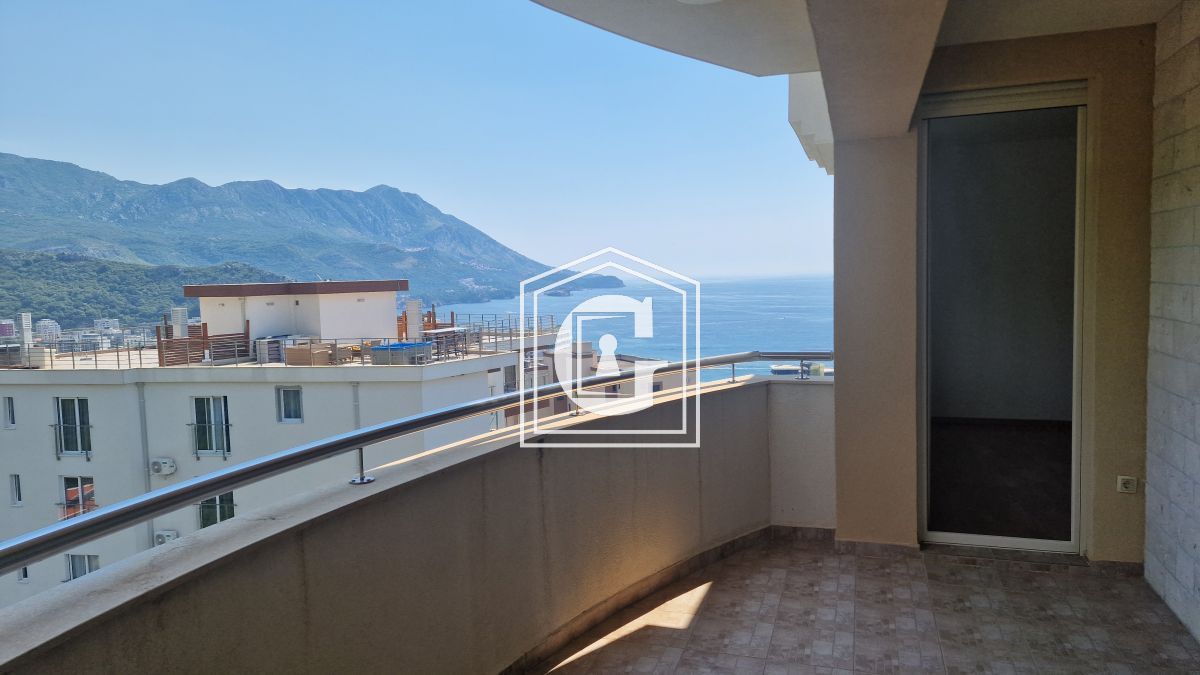 Апартаменты в Бечичи, Черногория, 105 м² - фото 1
