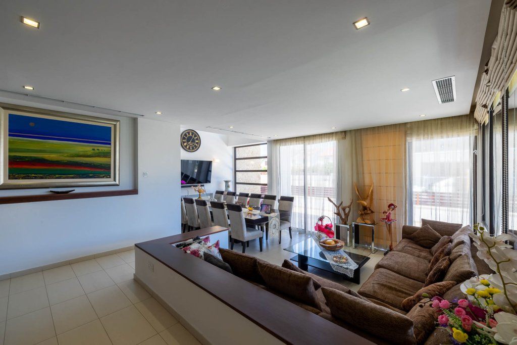 Квартира в Ларнаке, Кипр, 400 м² - фото 3