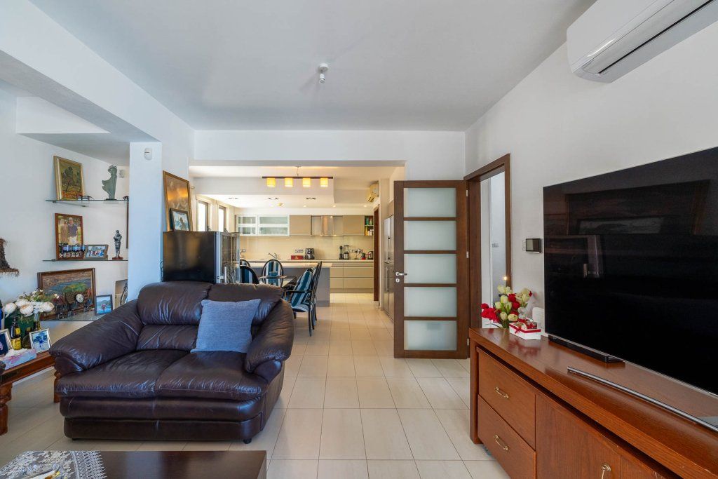 Квартира в Ларнаке, Кипр, 400 м² - фото 11