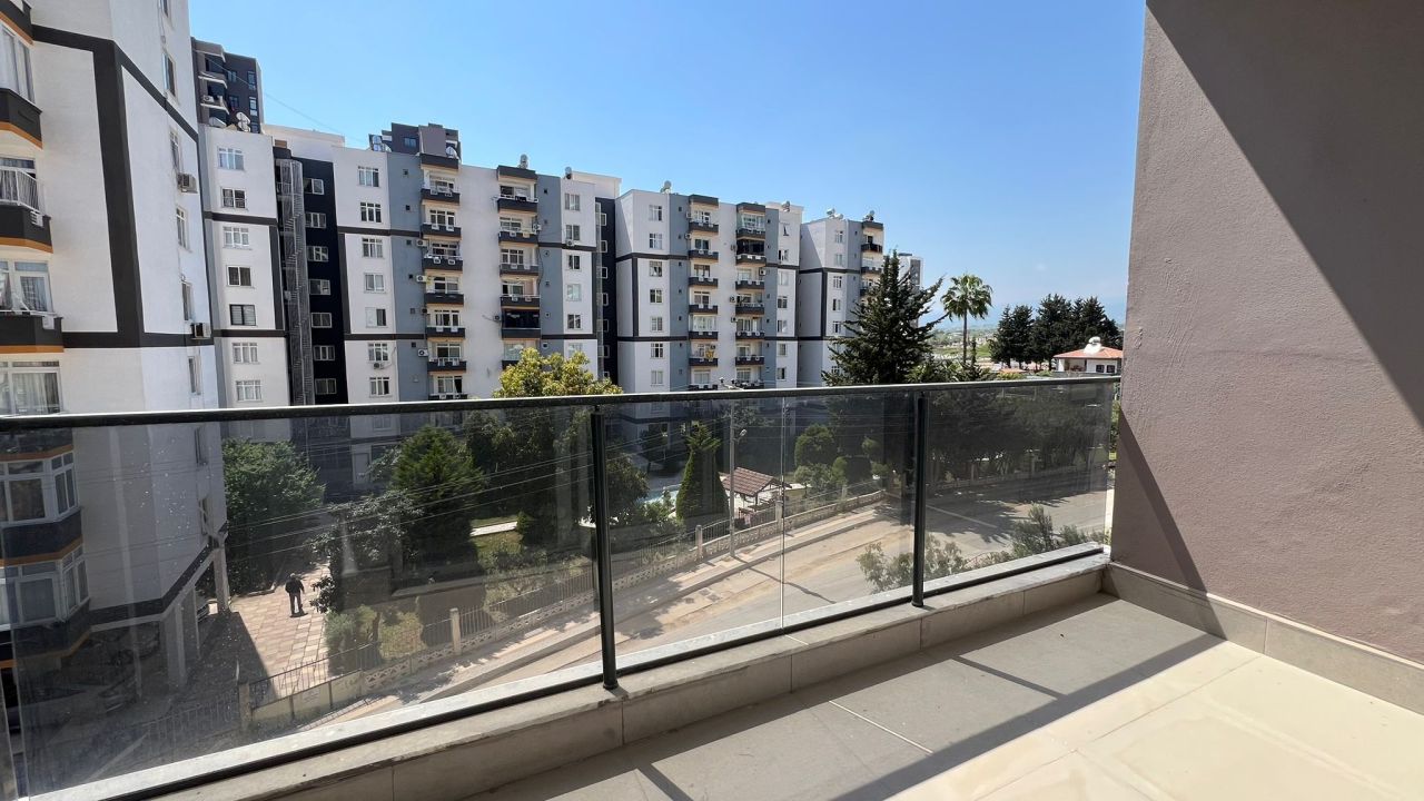 Квартира в Мерсине, Турция, 50 м² - фото 1