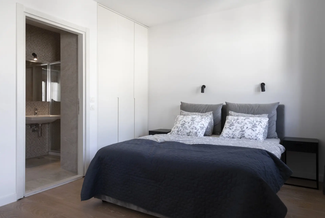 Квартира в Доброте, Черногория, 136 м² - фото 11