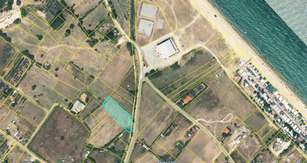 Земля на Халкидиках, Греция, 2 542 м² - фото 1