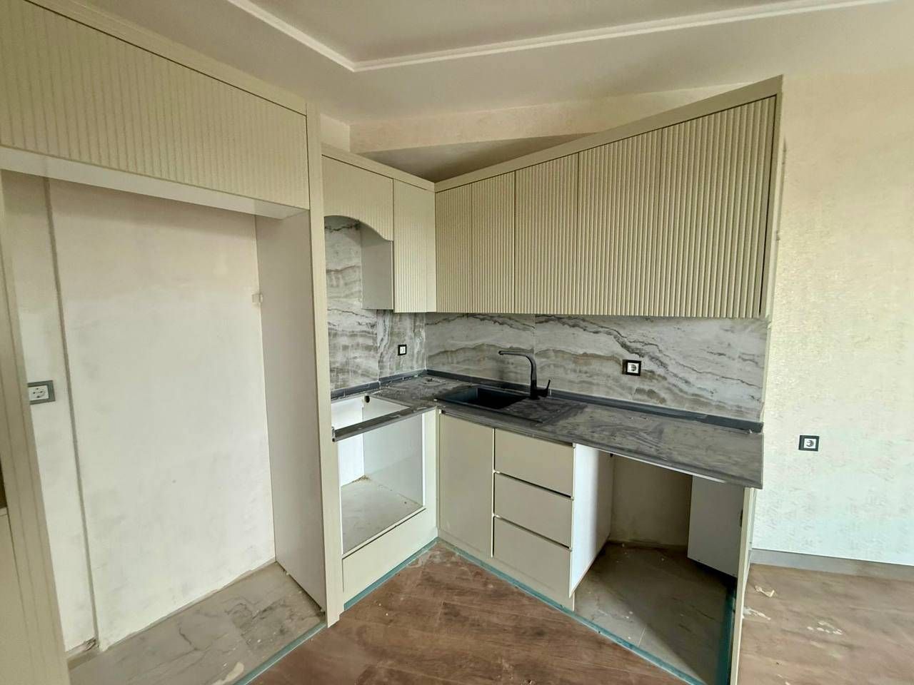 Квартира в Мерсине, Турция, 53 м² - фото 1