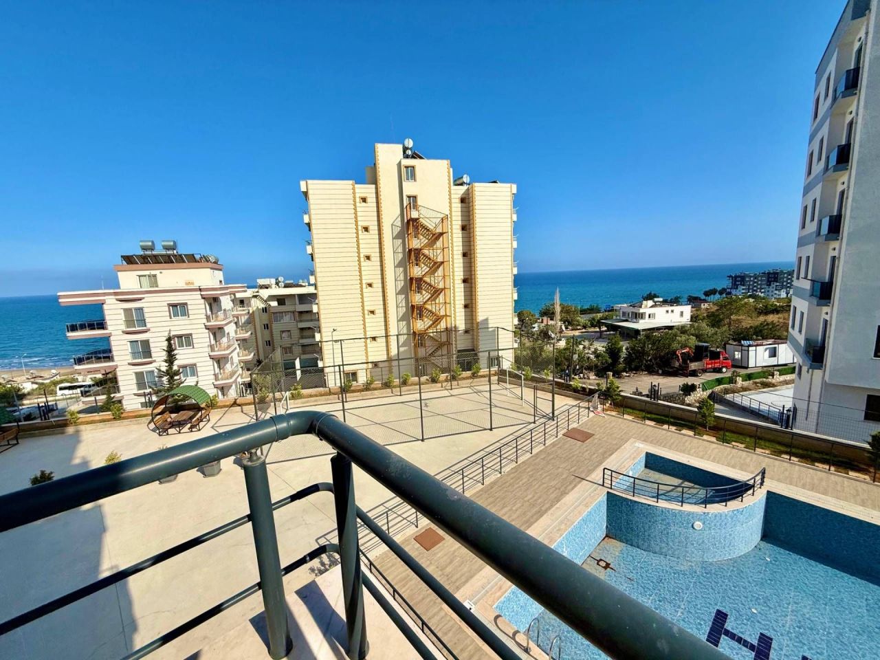 Квартира в Мерсине, Турция, 90 м² - фото 1