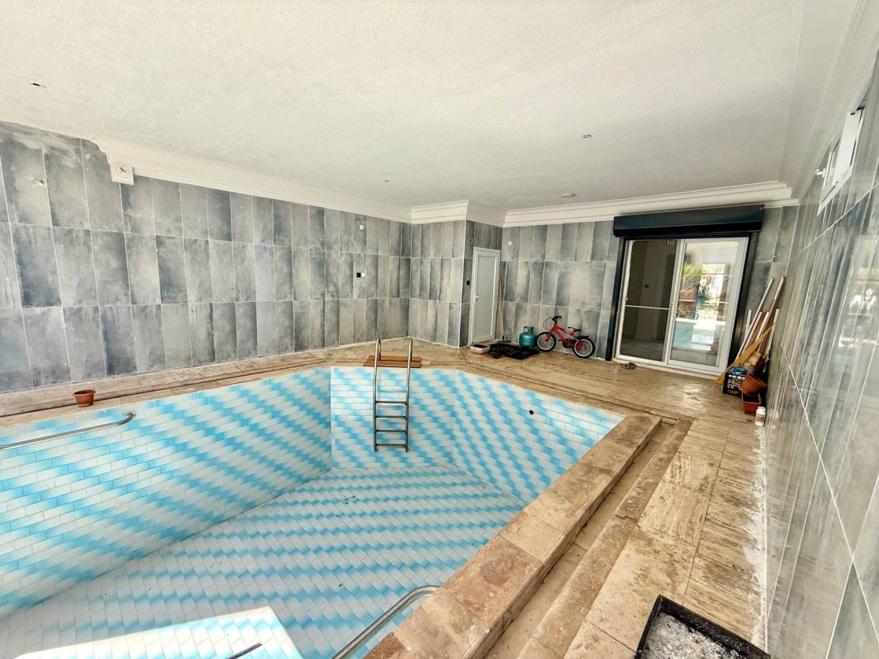 Мезонет в Мерсине, Турция, 210 м² - фото 1