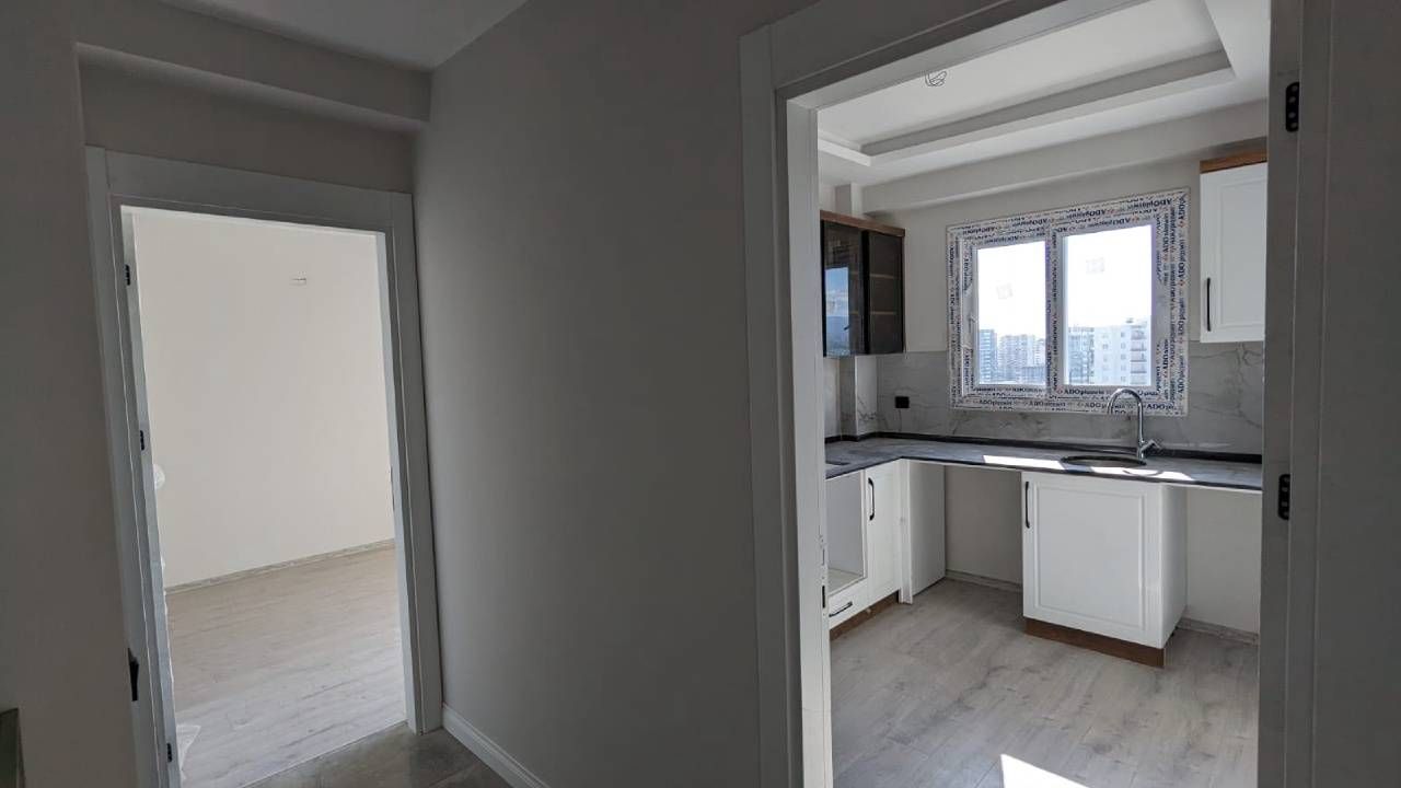 Квартира в Мерсине, Турция, 83 м² - фото 1
