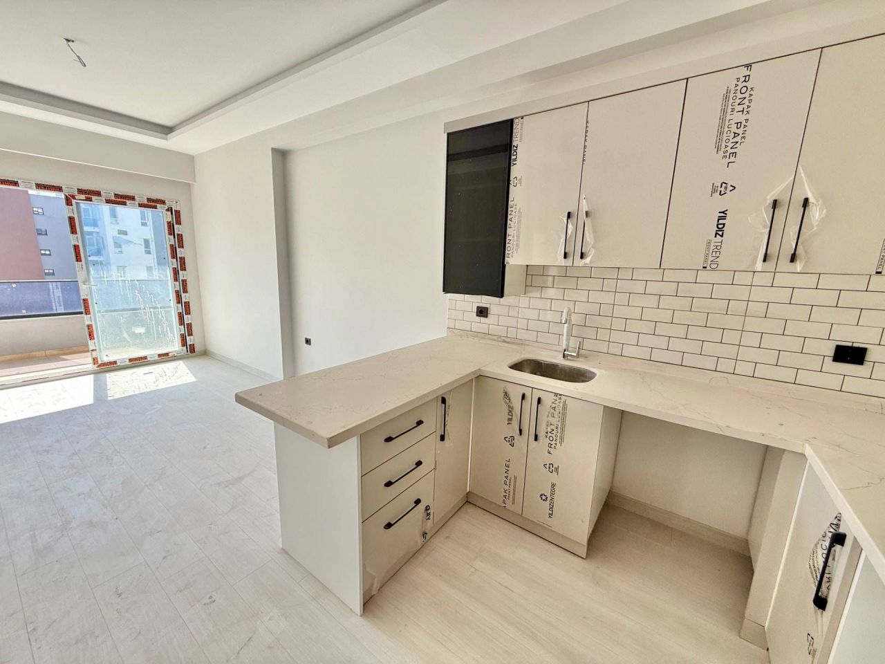 Квартира в Мерсине, Турция, 70 м² - фото 1