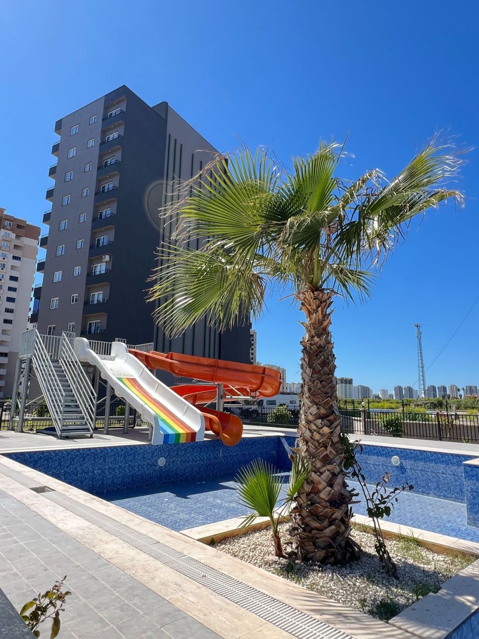 Квартира в Мерсине, Турция, 50 м² - фото 1