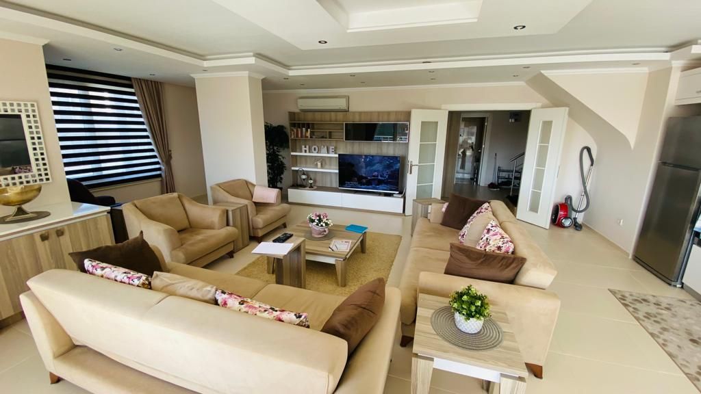 Квартира в Алании, Турция, 290 м² - фото 1