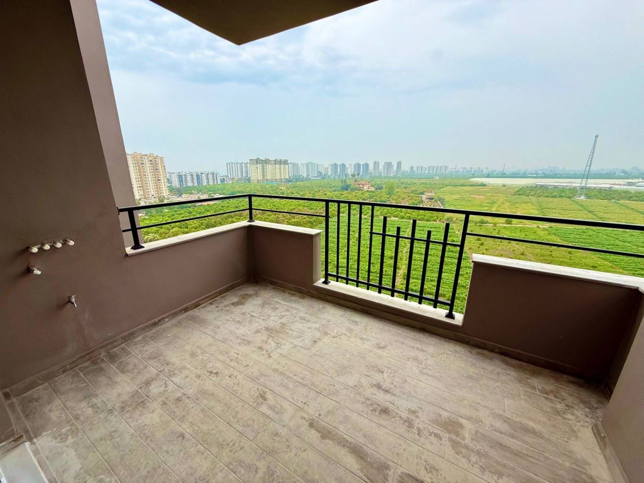 Квартира в Мерсине, Турция, 69 м² - фото 1