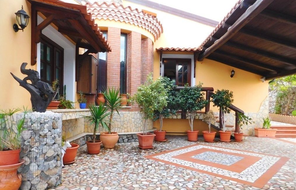 Вилла в Диаманте, Италия, 450 м² - фото 5