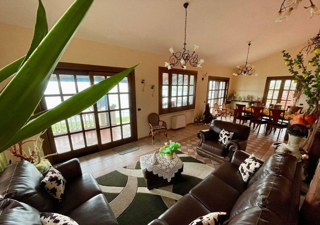 Вилла в Диаманте, Италия, 450 м² - фото 8