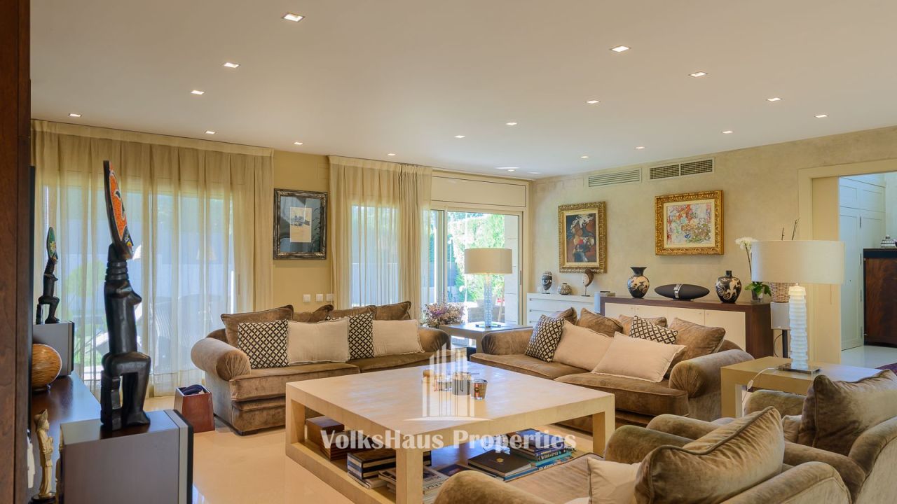 Вилла в Сан-Кугат-дель-Вальес, Испания, 660 м² - фото 6