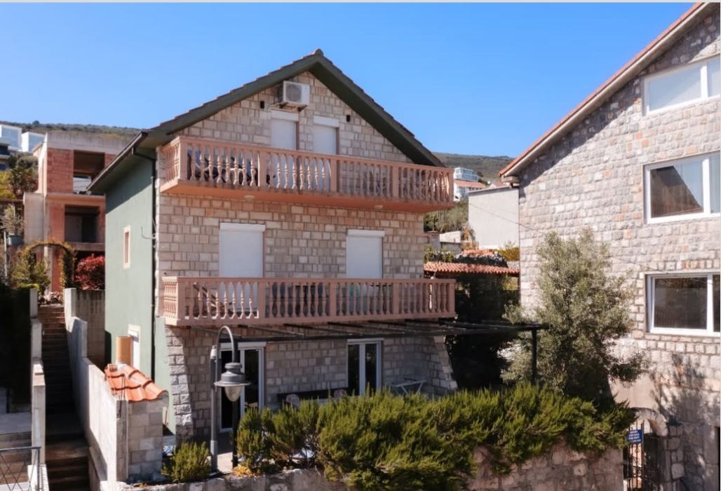 Дом в Крашичах, Черногория, 200 м² - фото 5