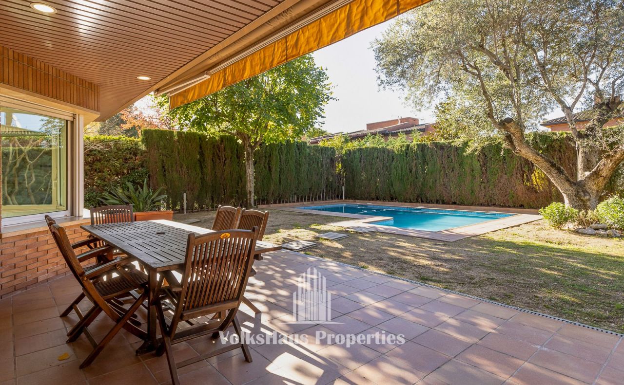 Дом в Сан-Кугат-дель-Вальес, Испания, 673 м² - фото 3