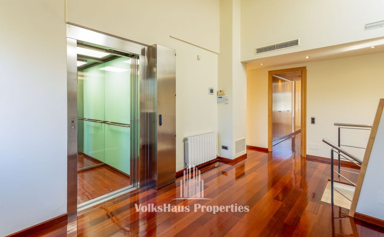 Дом в Сан-Кугат-дель-Вальес, Испания, 673 м² - фото 12