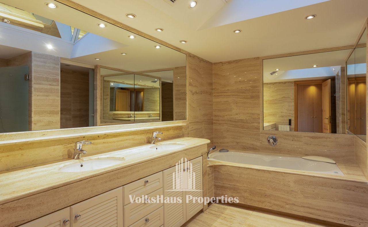 Дом в Сан-Кугат-дель-Вальес, Испания, 673 м² - фото 13