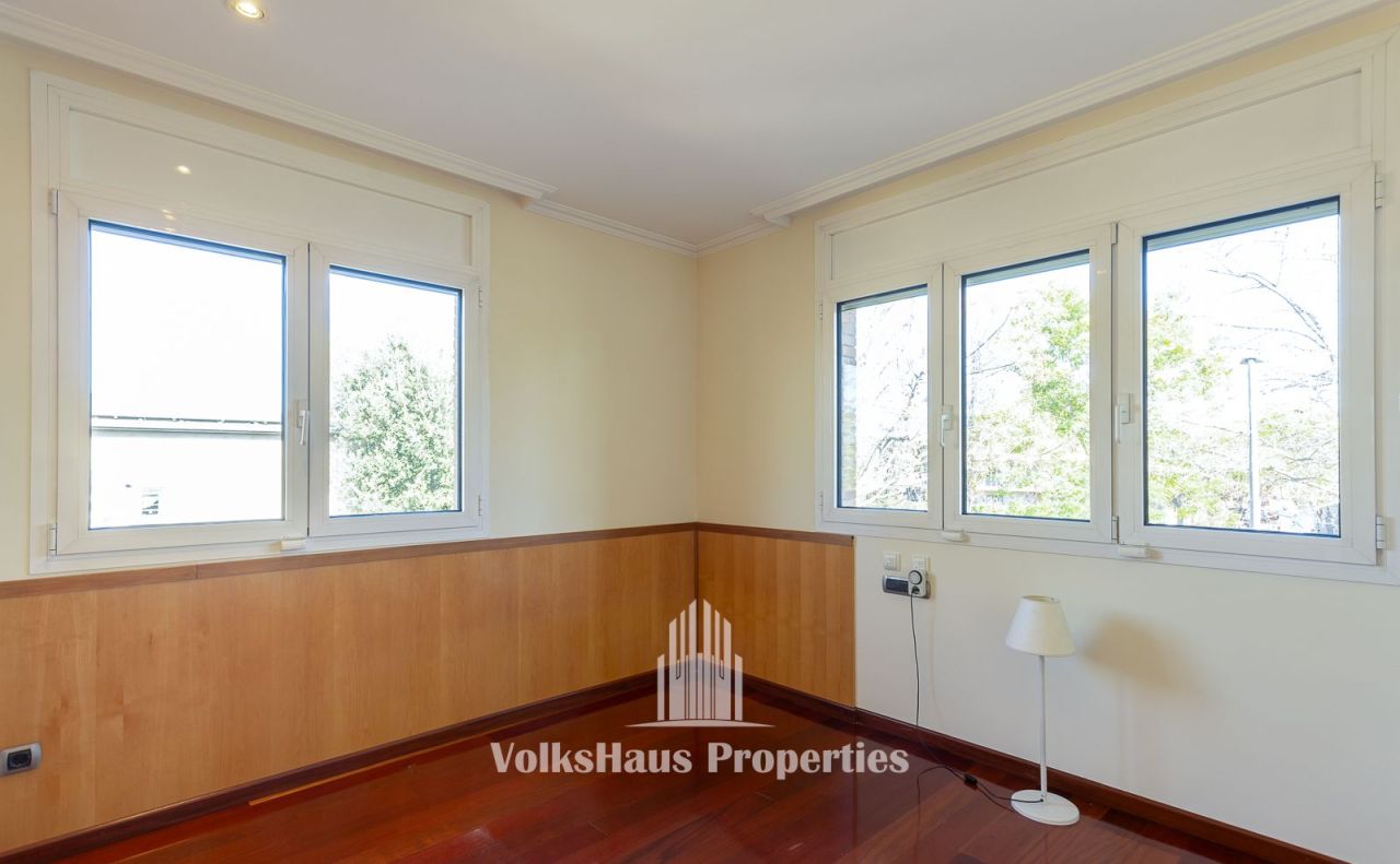 Дом в Сан-Кугат-дель-Вальес, Испания, 673 м² - фото 14