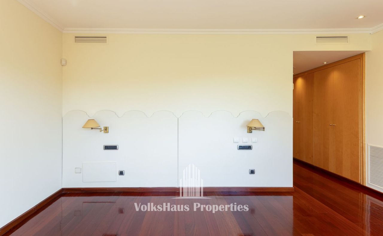 Дом в Сан-Кугат-дель-Вальес, Испания, 673 м² - фото 16