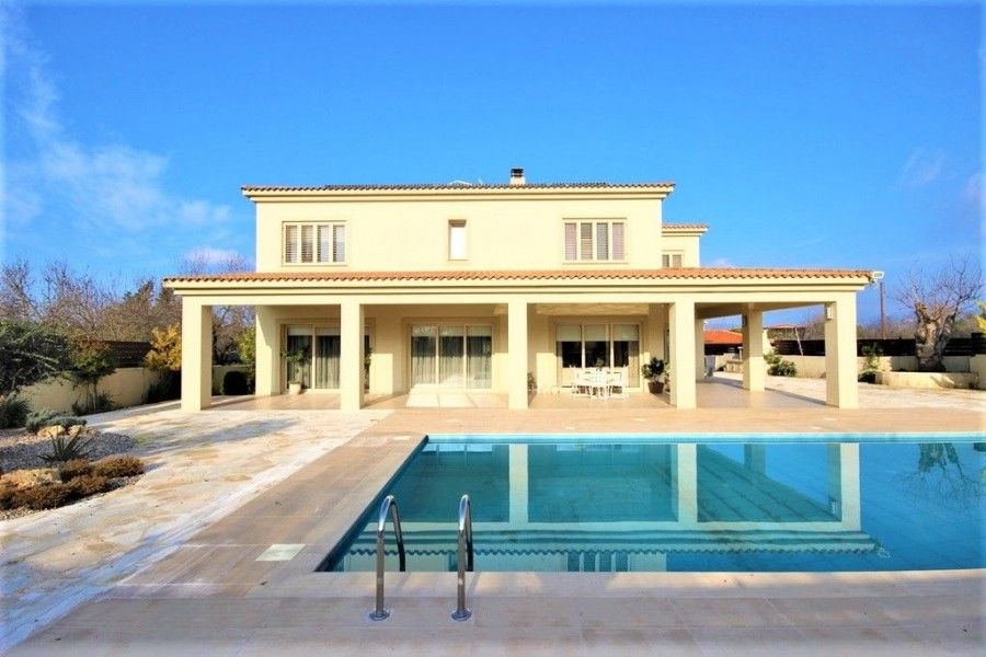Вилла в Пафосе, Кипр, 400 м² - фото 1