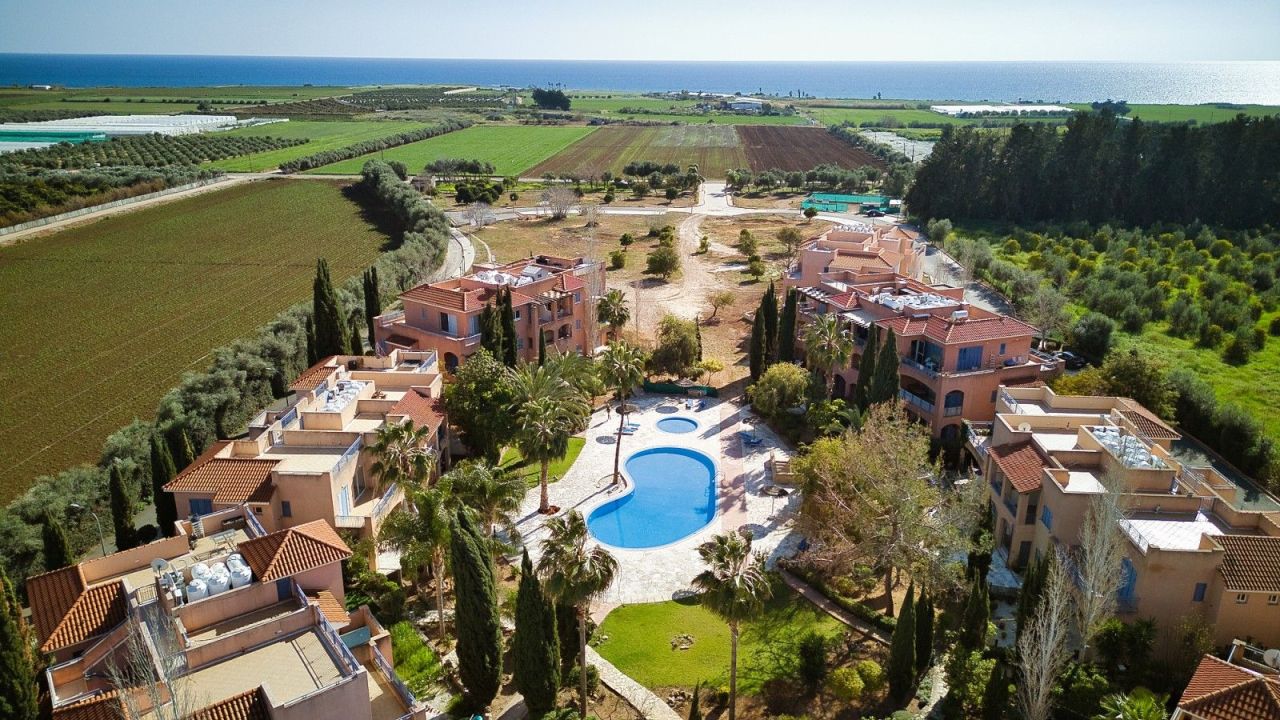Апартаменты в Пафосе, Кипр, 51 м² - фото 1