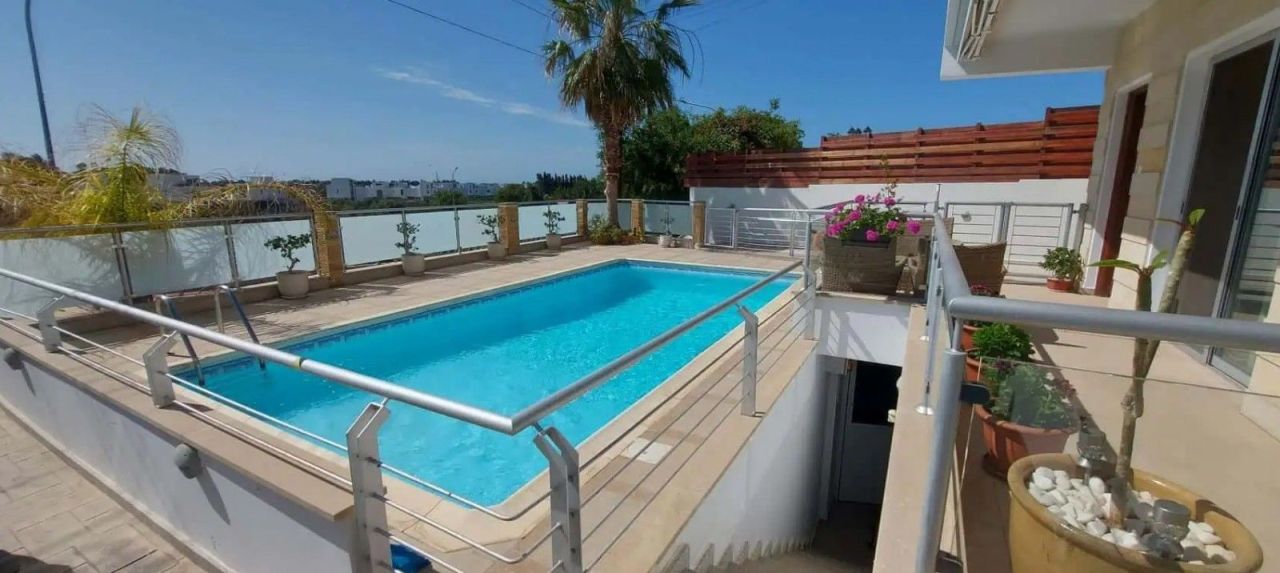 Апартаменты в Пафосе, Кипр, 61 м² - фото 1