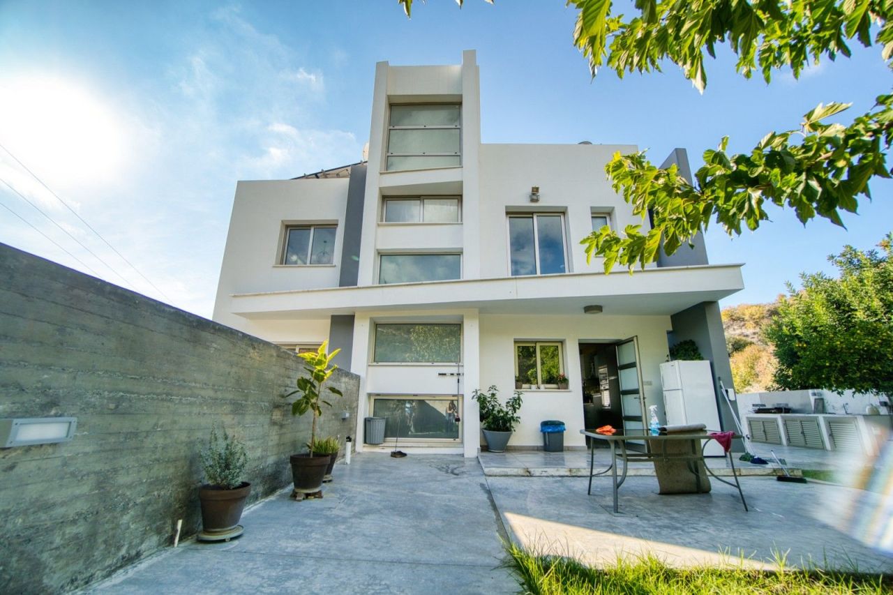 Вилла в Пафосе, Кипр, 248 м² - фото 1