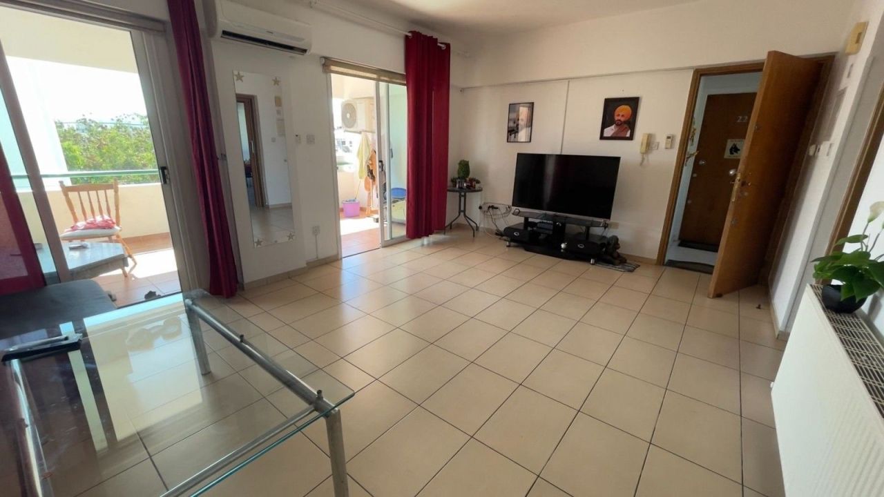Апартаменты в Ларнаке, Кипр, 90 м² - фото 1