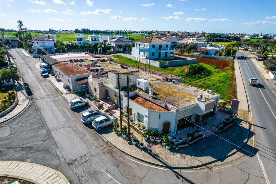 Коммерческая недвижимость в Протарасе, Кипр, 620 м² - фото 1