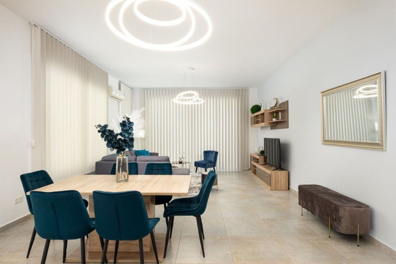 Вилла в Ларнаке, Кипр, 285 м² - фото 1