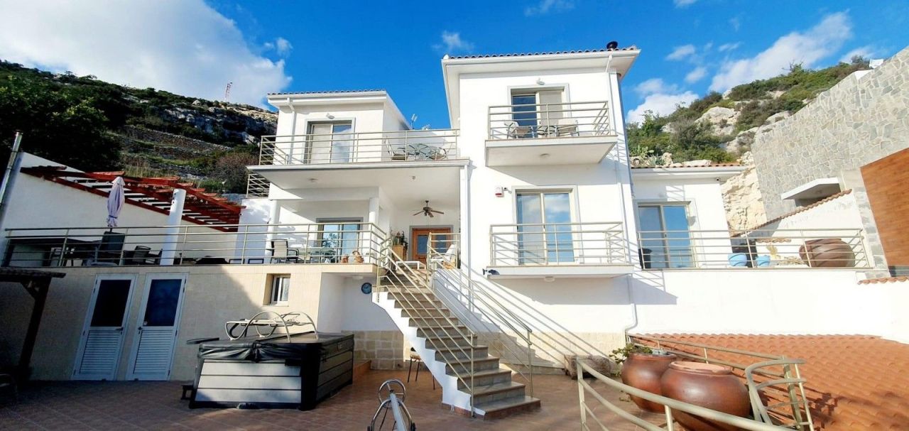 Вилла в Пафосе, Кипр, 230 м² - фото 1
