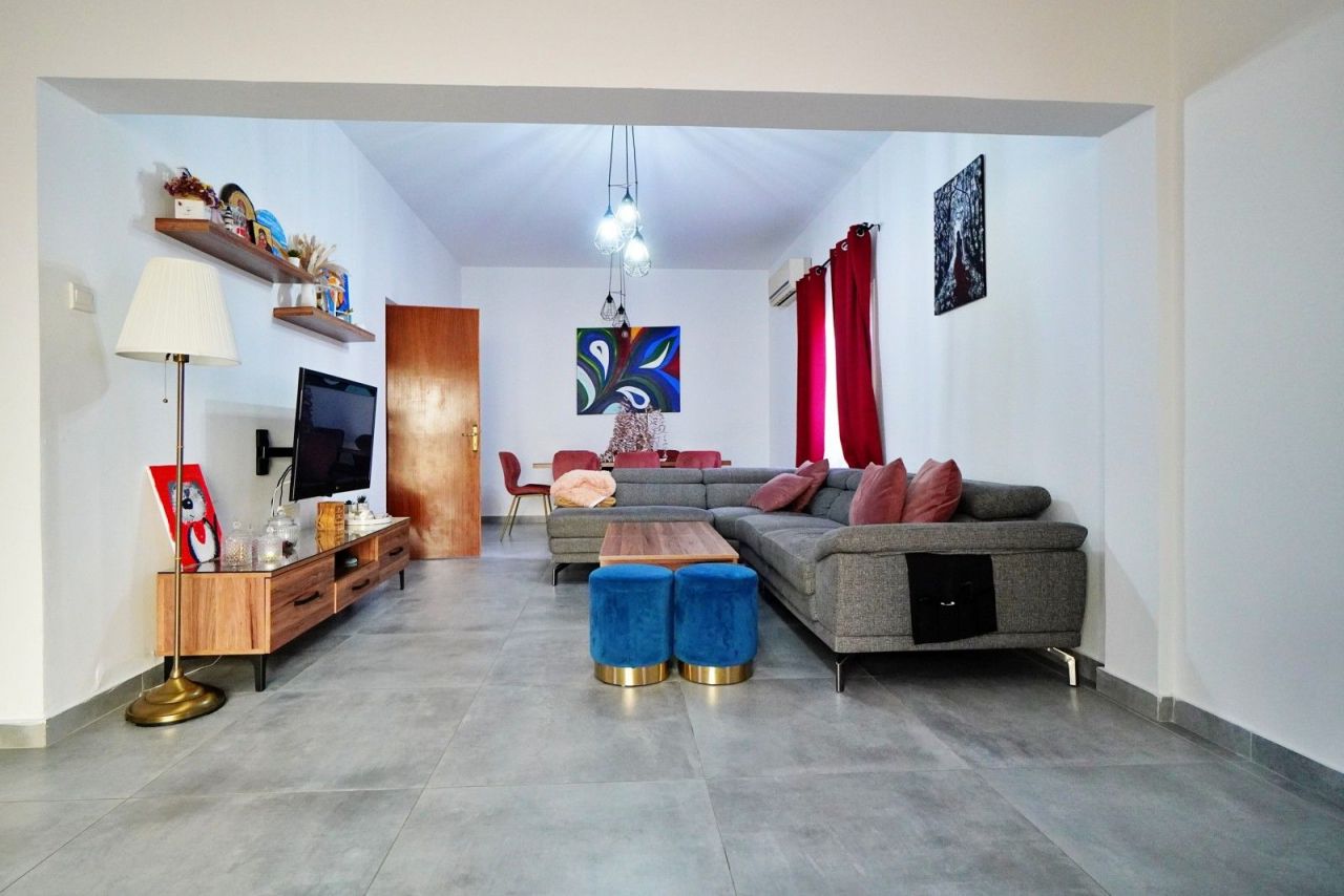 Вилла в Ларнаке, Кипр, 195 м² - фото 1