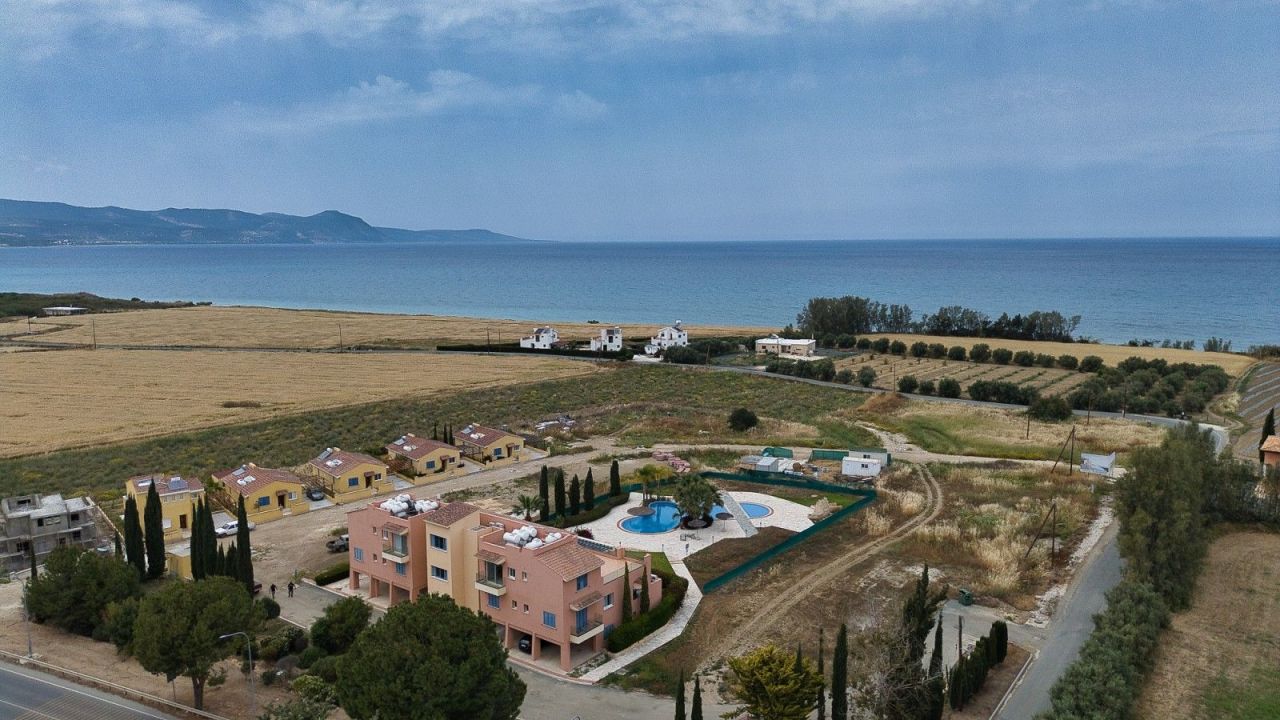Таунхаус в Пафосе, Кипр, 93 м² - фото 1