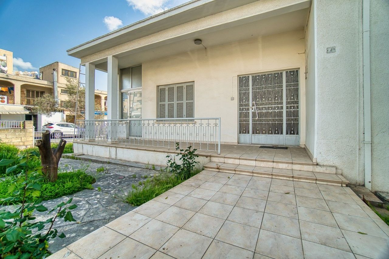 Бунгало в Пафосе, Кипр, 130 м² - фото 1
