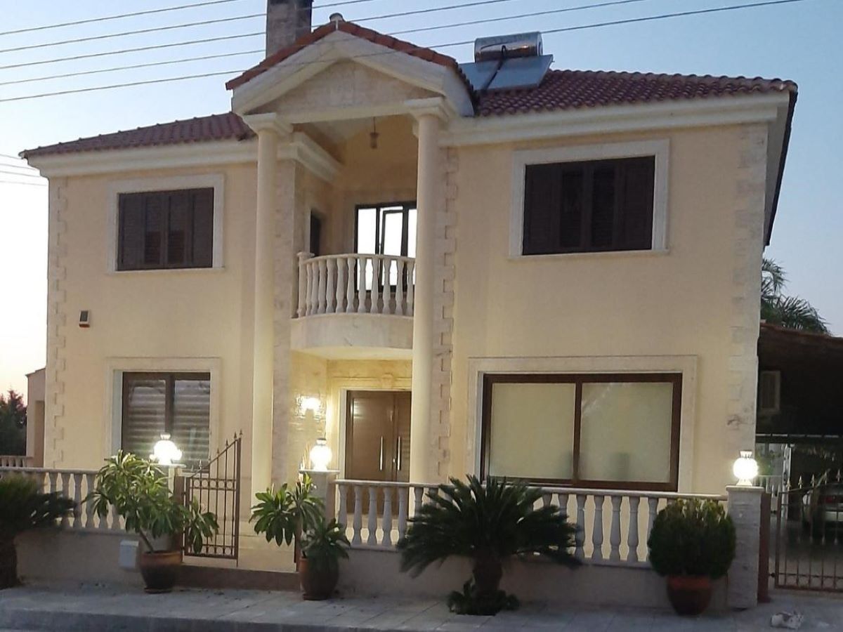 Вилла в Пафосе, Кипр, 300 м² - фото 1