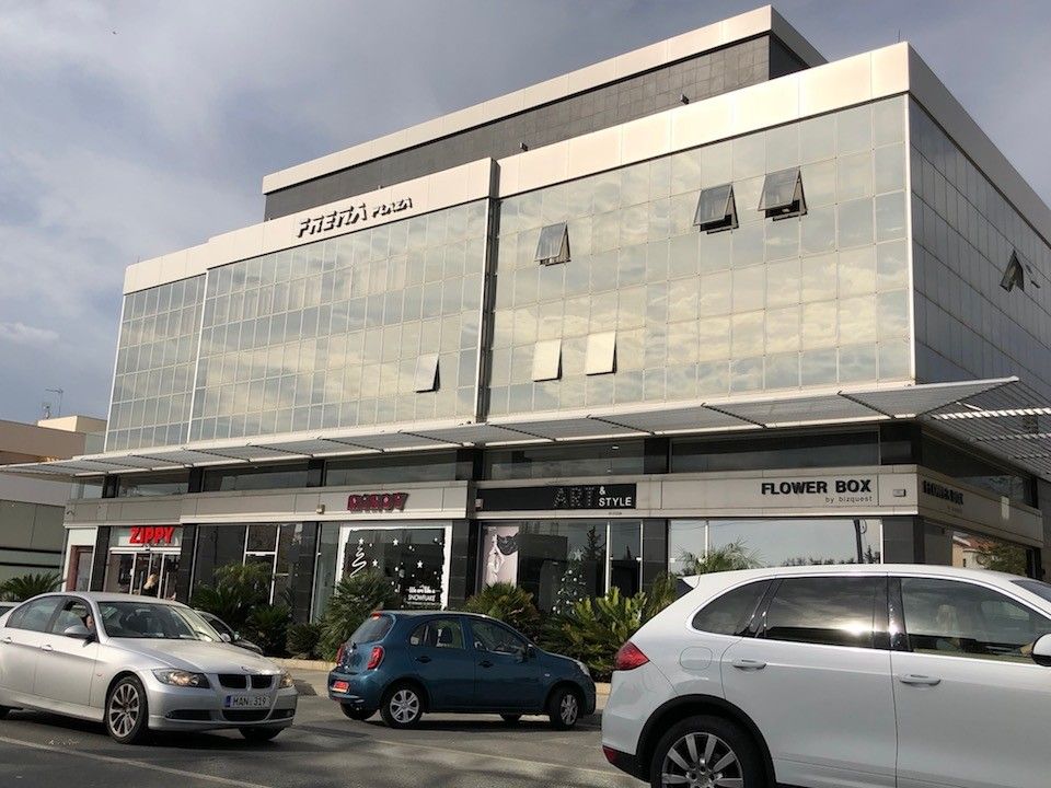 Офис в Лимасоле, Кипр, 700 м² - фото 1
