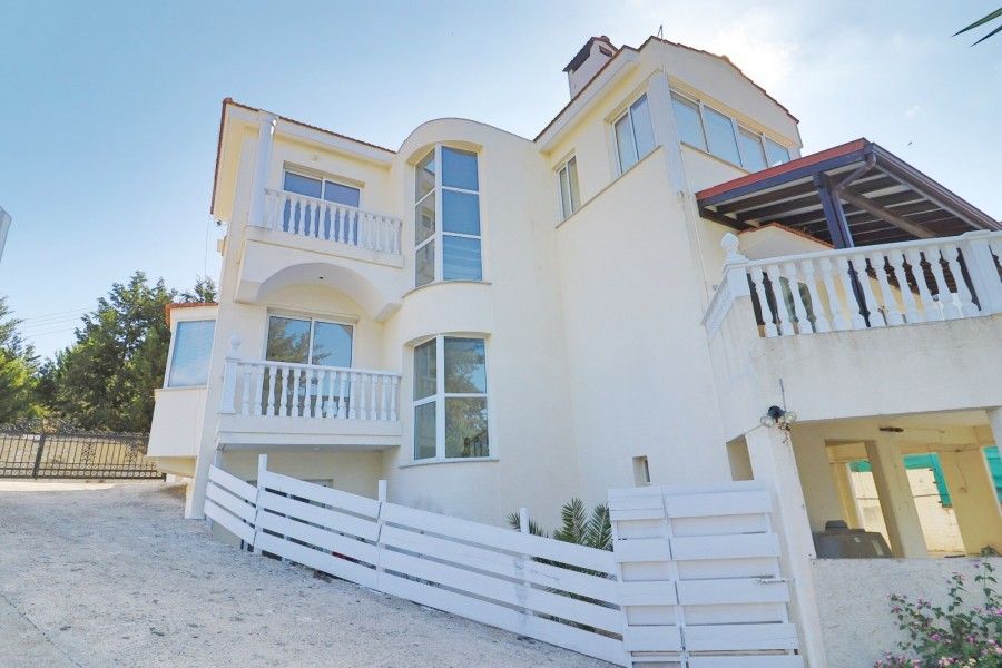 Вилла в Пафосе, Кипр, 235 м² - фото 1