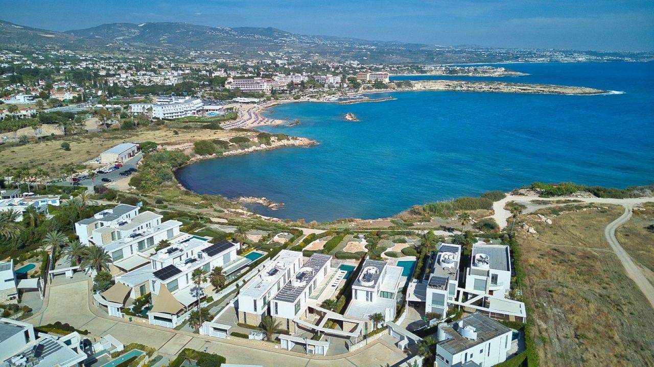 Вилла в Пафосе, Кипр, 250 м² - фото 1