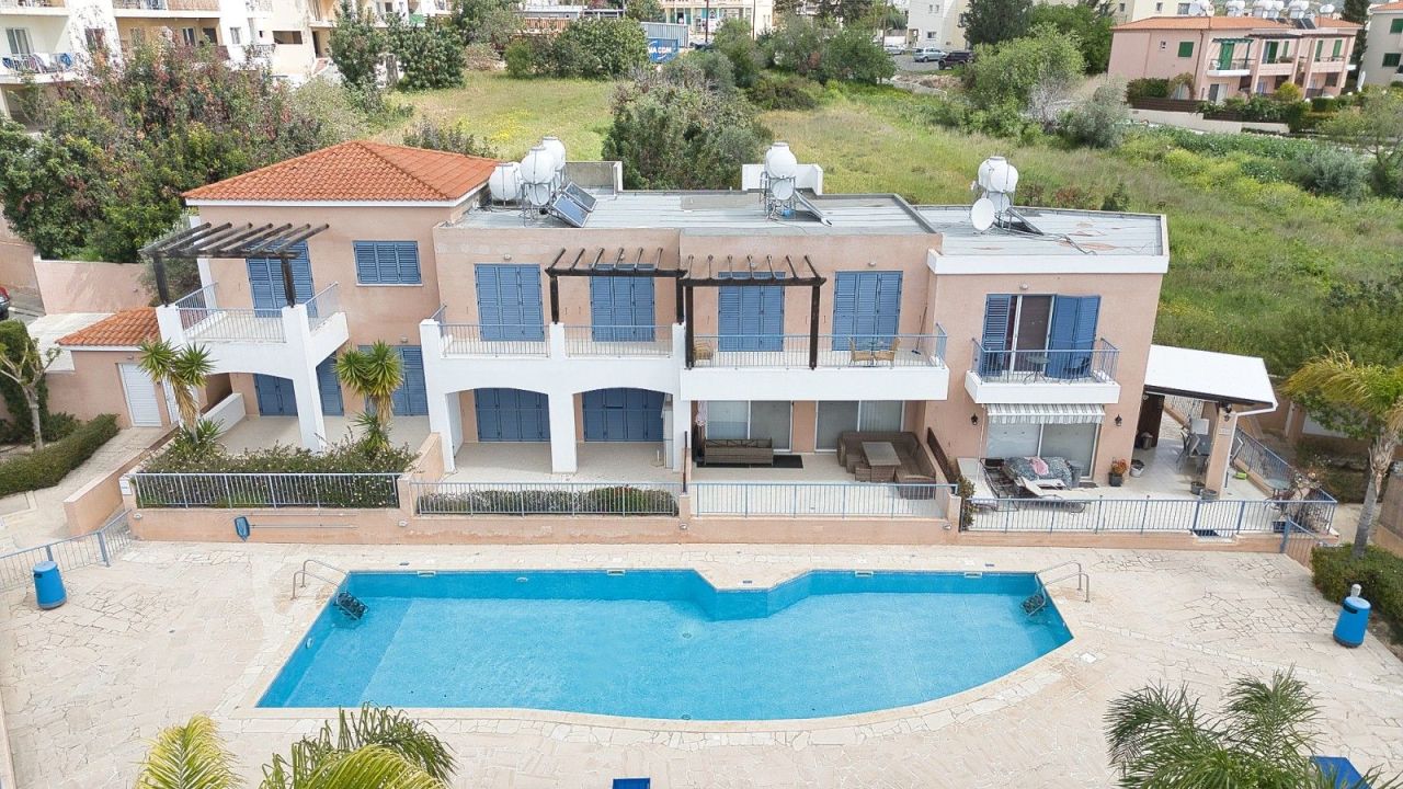 Апартаменты в Пафосе, Кипр, 106 м² - фото 1