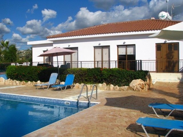 Бунгало в Пафосе, Кипр, 150 м² - фото 1