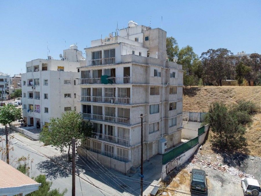 Коммерческая недвижимость в Никосии, Кипр, 877 м² - фото 1