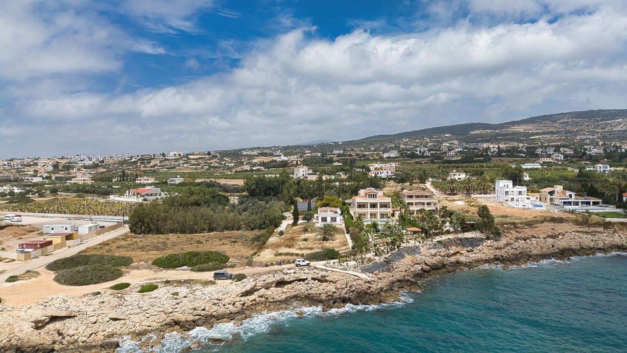 Вилла в Пафосе, Кипр, 200 м² - фото 2