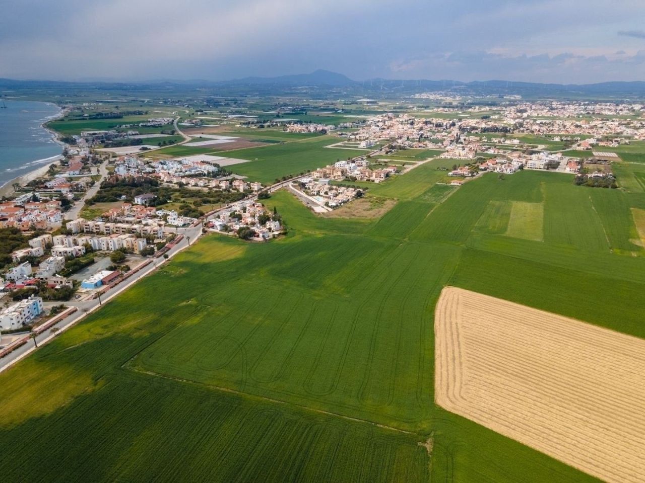 Земля в Ларнаке, Кипр, 14 580 м² - фото 2