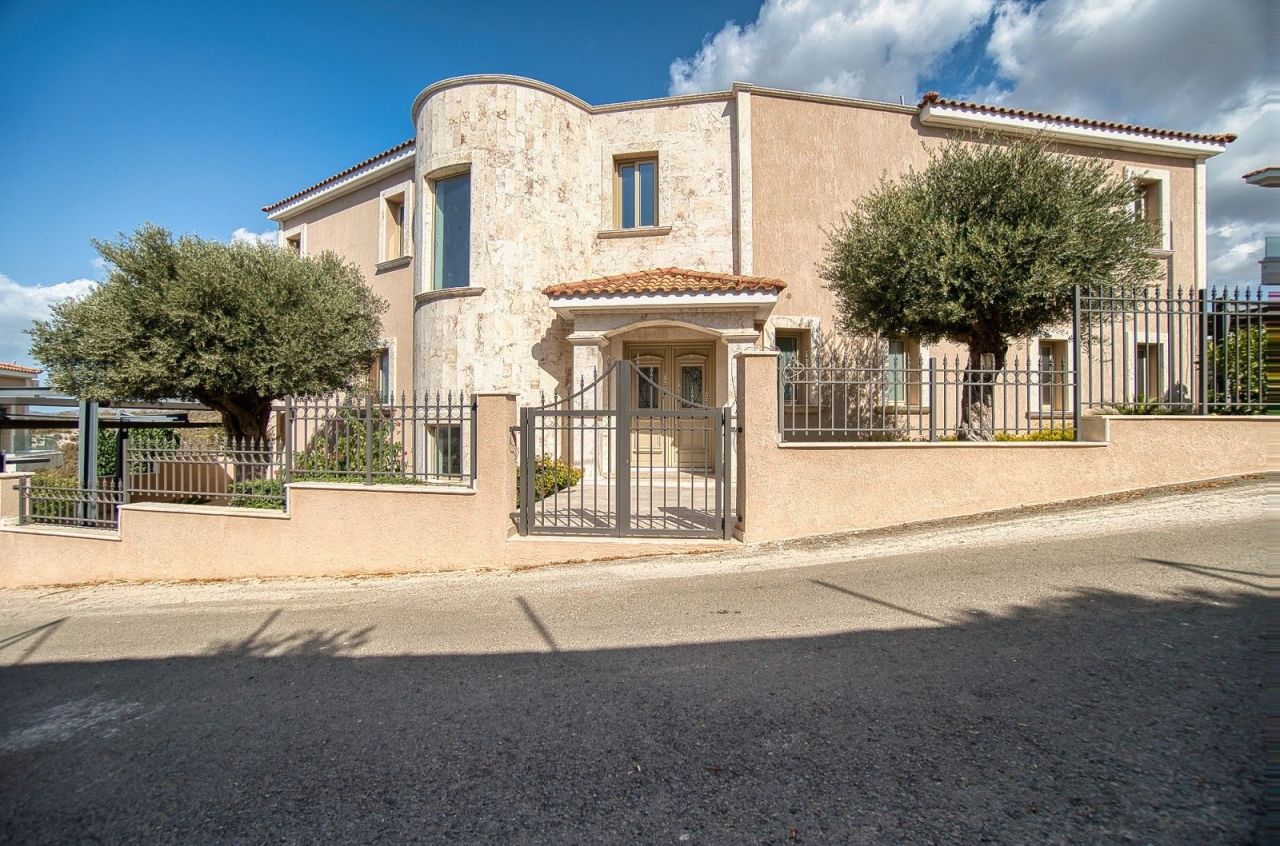 Вилла в Пафосе, Кипр, 470 м² - фото 2