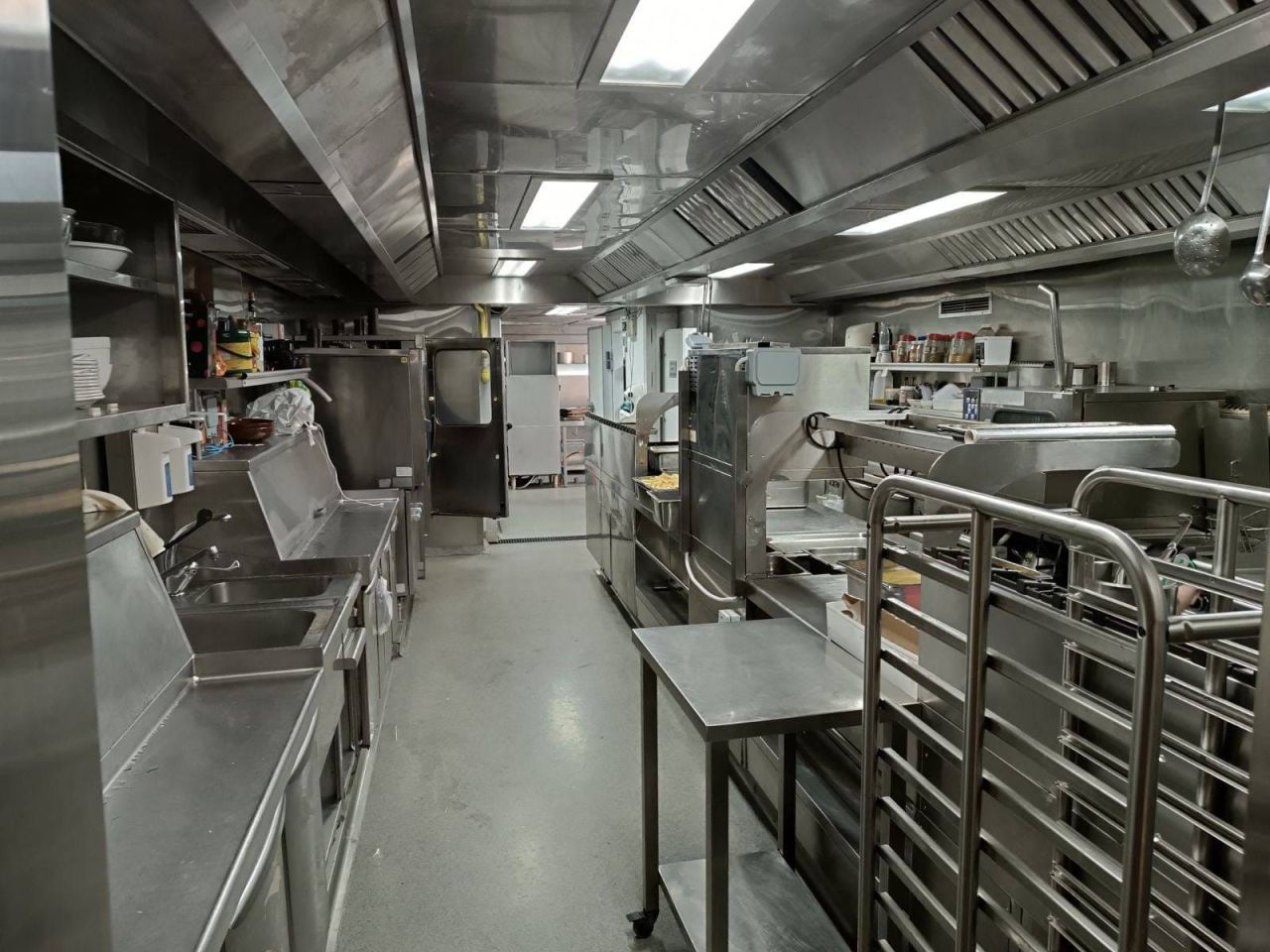 Кафе, ресторан в Лимасоле, Кипр, 210 м² - фото 2