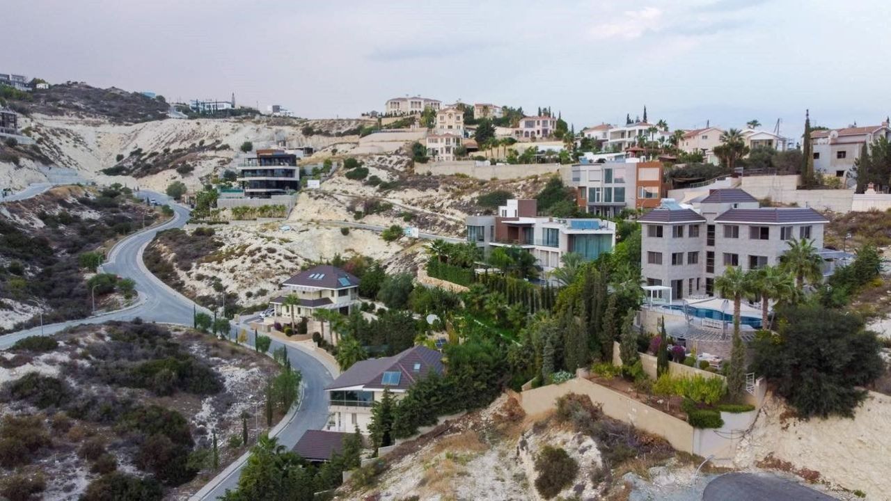 Земля в Лимасоле, Кипр, 1 214 м² - фото 2