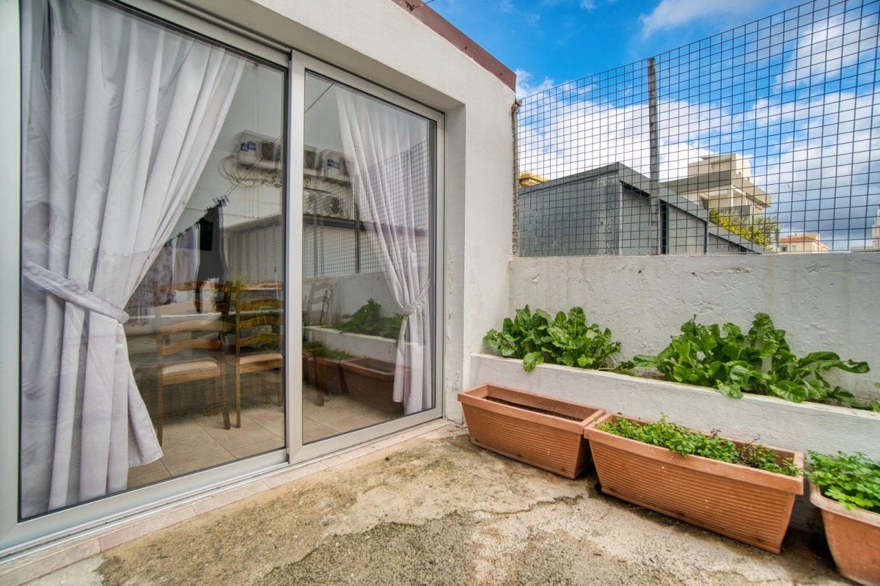 Коммерческая недвижимость в Пафосе, Кипр, 205 м² - фото 2