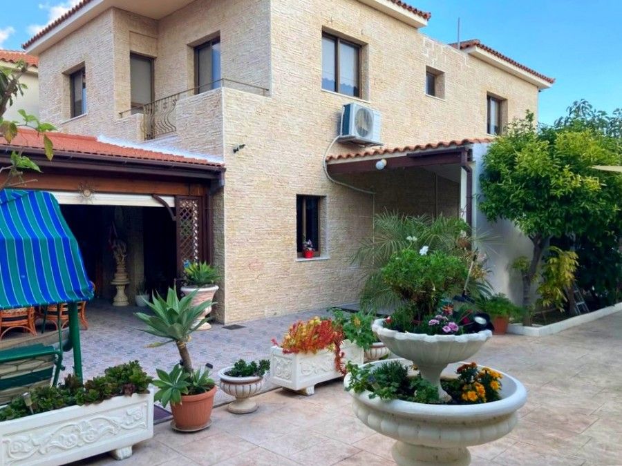 Вилла в Ларнаке, Кипр, 230 м² - фото 2