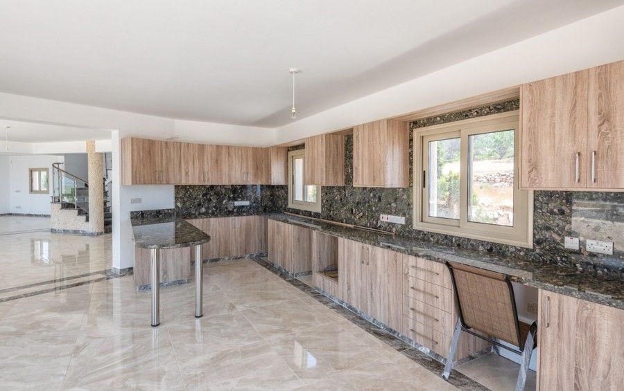 Вилла в Пафосе, Кипр, 370 м² - фото 2